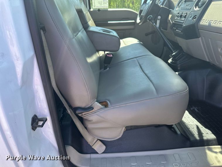 image for item EB2515 2008 Ford F450 Super Duty XL flatbed truck