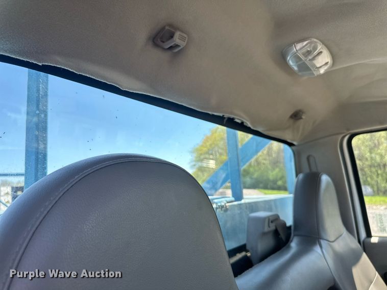 image for item EB2515 2008 Ford F450 Super Duty XL flatbed truck