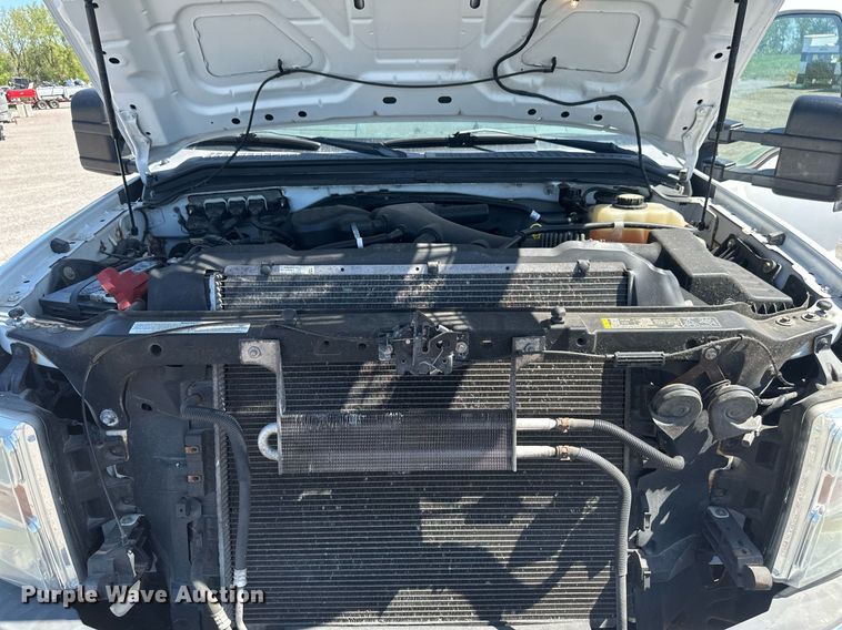 image for item EB2515 2008 Ford F450 Super Duty XL flatbed truck