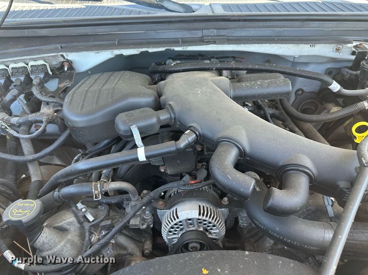 image for item EB2515 2008 Ford F450 Super Duty XL flatbed truck