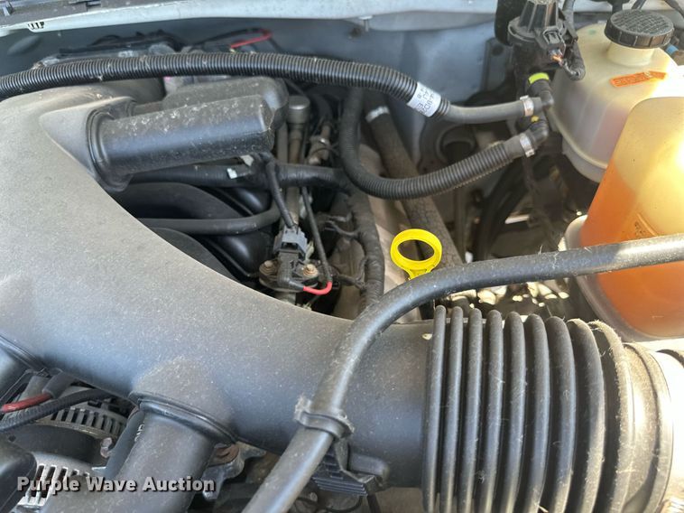 image for item EB2515 2008 Ford F450 Super Duty XL flatbed truck