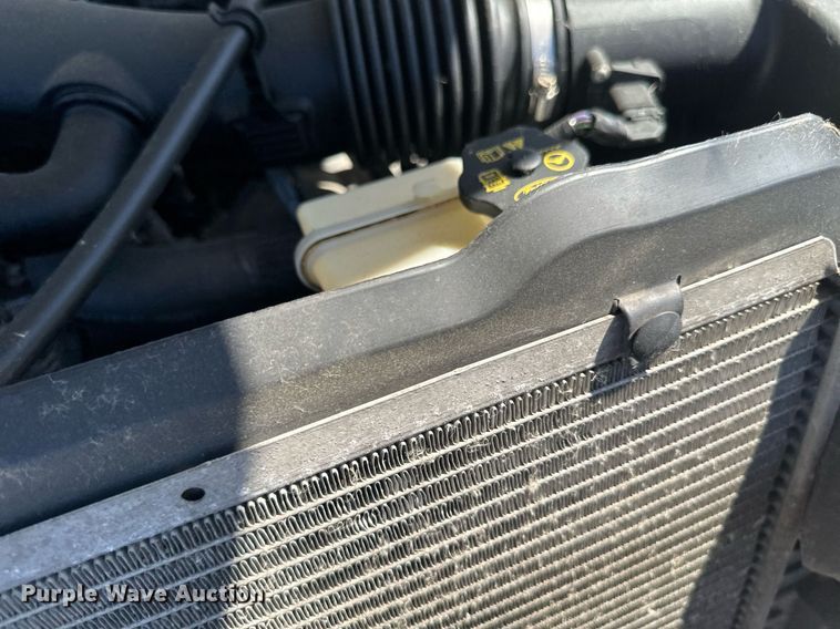 image for item EB2515 2008 Ford F450 Super Duty XL flatbed truck