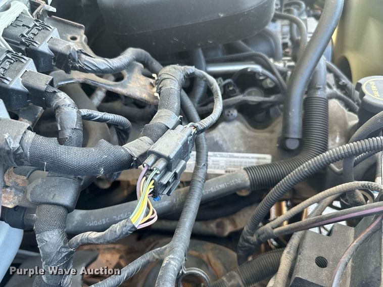 image for item EB2515 2008 Ford F450 Super Duty XL flatbed truck