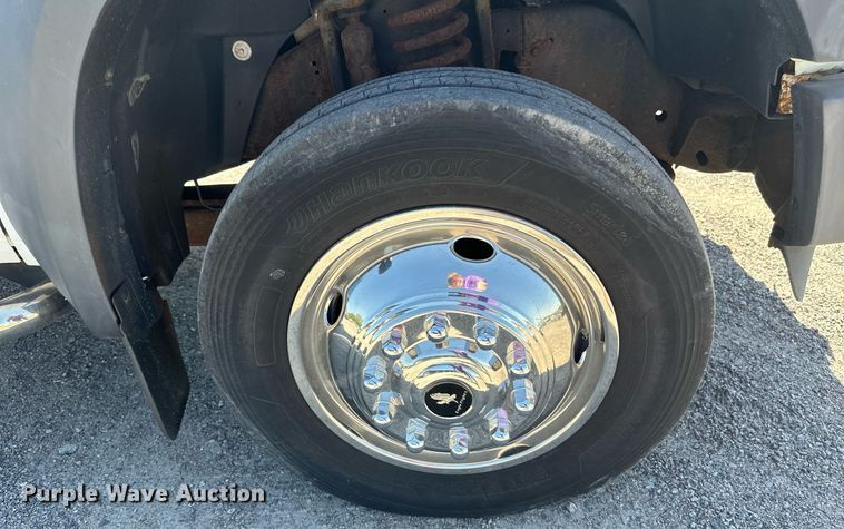 image for item EB2515 2008 Ford F450 Super Duty XL flatbed truck