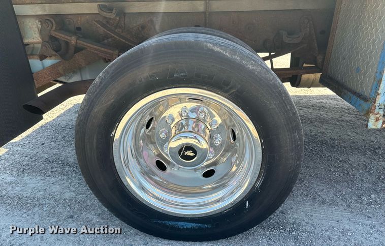 image for item EB2515 2008 Ford F450 Super Duty XL flatbed truck