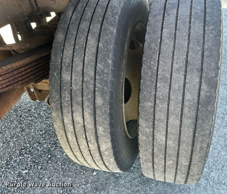 image for item EB2515 2008 Ford F450 Super Duty XL flatbed truck