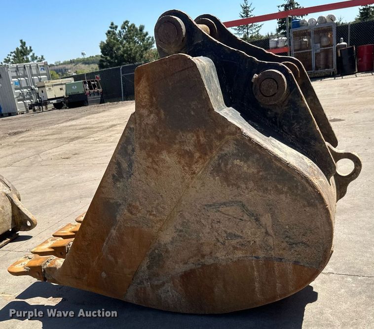 image for item EB2518 Hensley excavator bucket