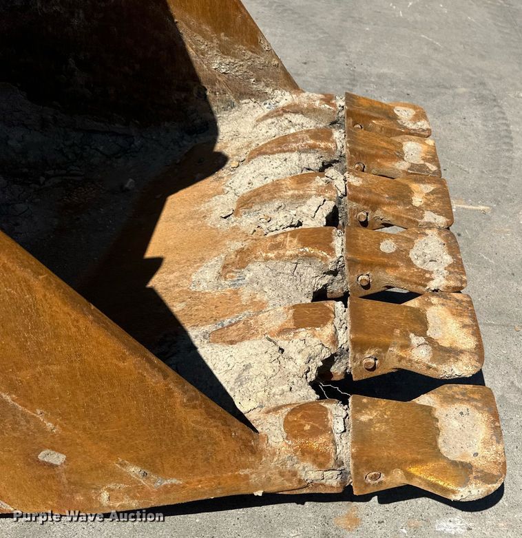 image for item EB2518 Hensley excavator bucket