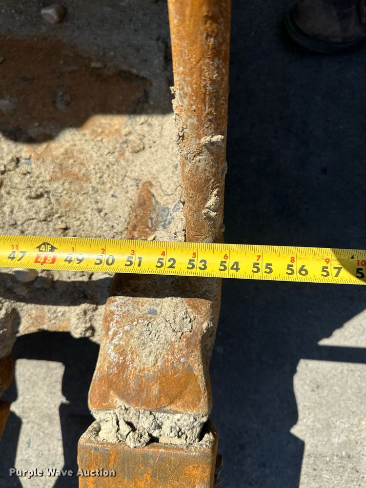 image for item EB2518 Hensley excavator bucket