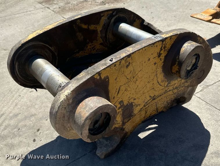 image for item EB2518 Hensley excavator bucket
