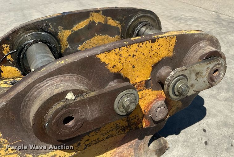 image for item EB2518 Hensley excavator bucket