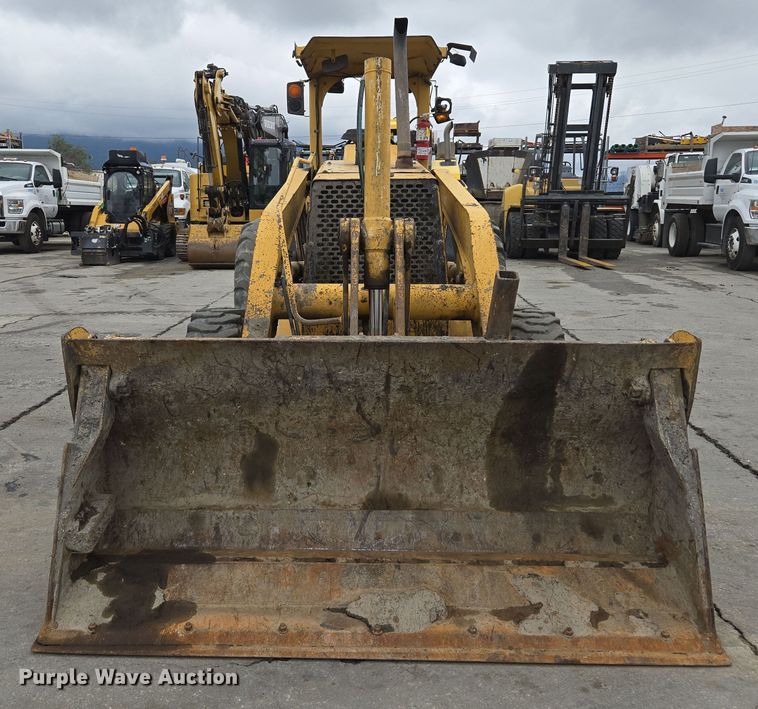 image for item EC0923 2004 John Deere 210LE landscape tractor