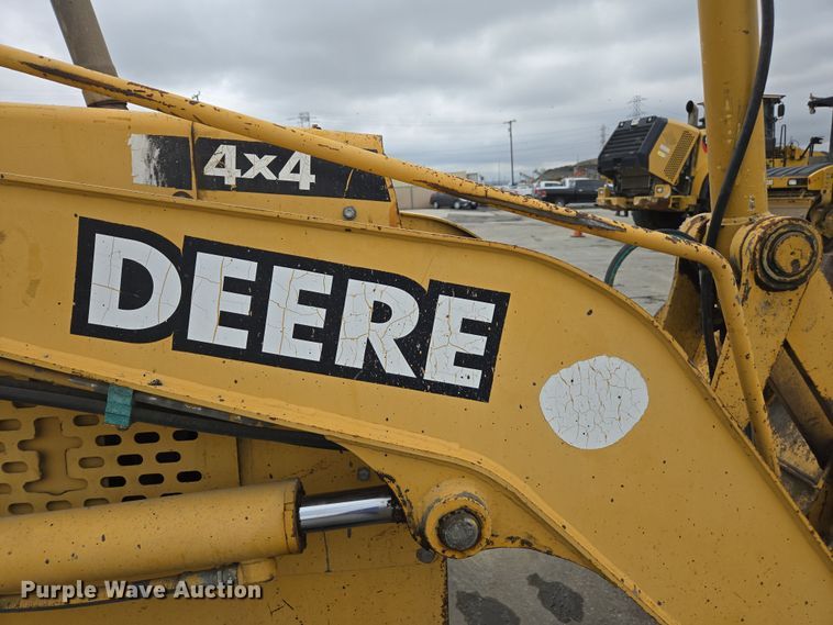 image for item EC0923 2004 John Deere 210LE landscape tractor