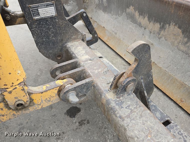 image for item EC0923 2004 John Deere 210LE landscape tractor