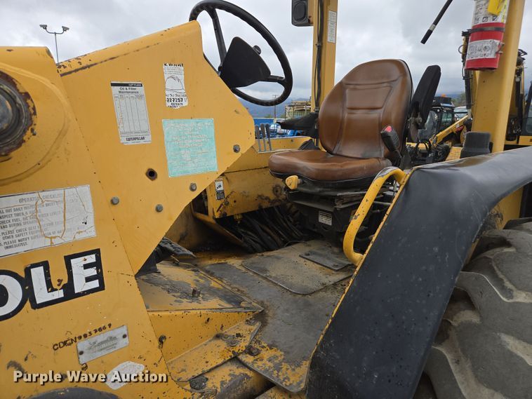 image for item EC0923 2004 John Deere 210LE landscape tractor