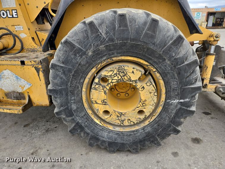 image for item EC0923 2004 John Deere 210LE landscape tractor