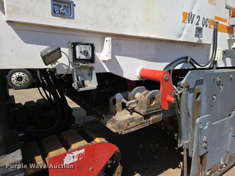 image for item EC0970 2010 Wirtgen W2100 milling machine