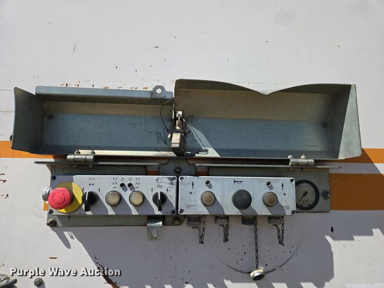 image for item EC0970 2010 Wirtgen W2100 milling machine