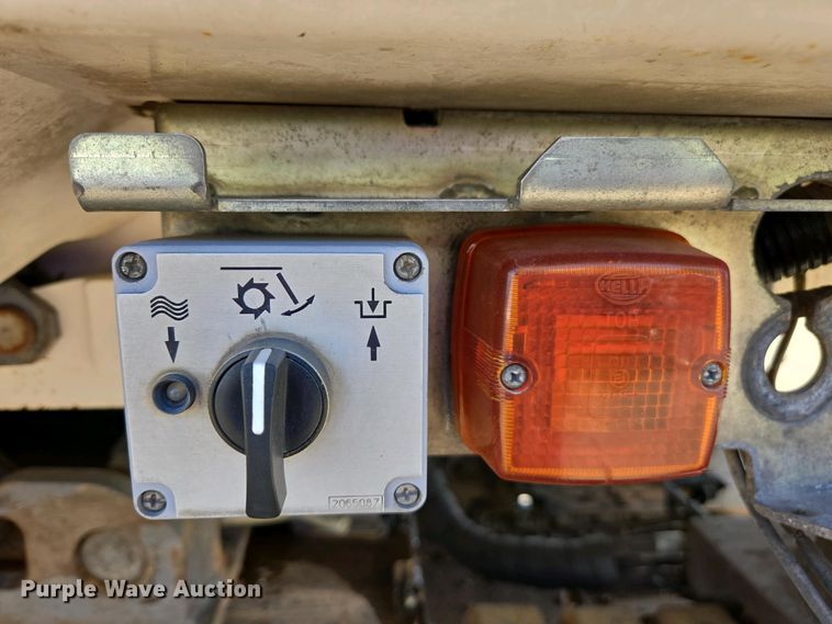 image for item EC0970 2010 Wirtgen W2100 milling machine