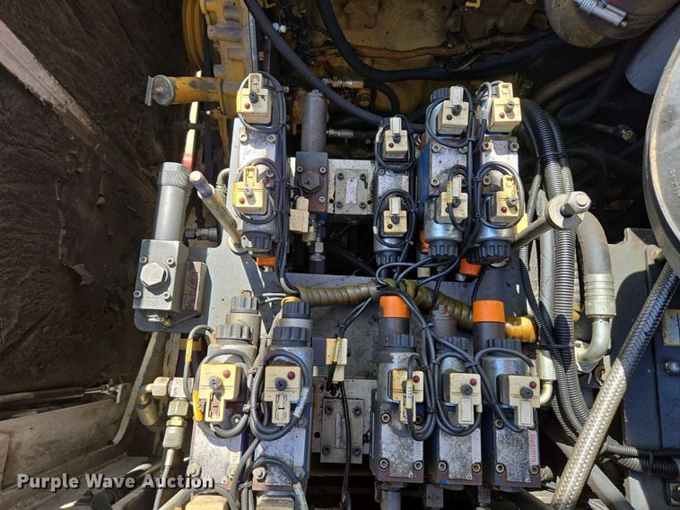 image for item EC0970 2010 Wirtgen W2100 milling machine