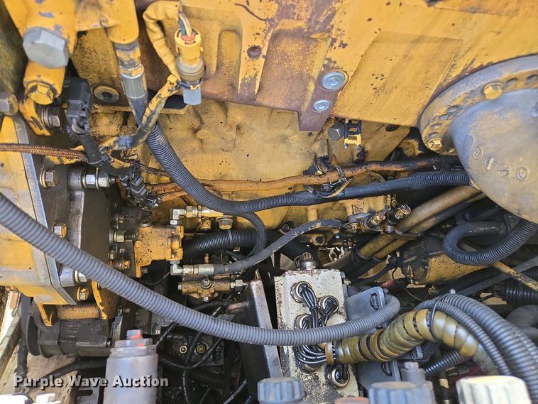 image for item EC0970 2010 Wirtgen W2100 milling machine