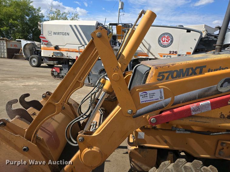 image for item EC0971 2005 Case 570 MXT industrial tractor