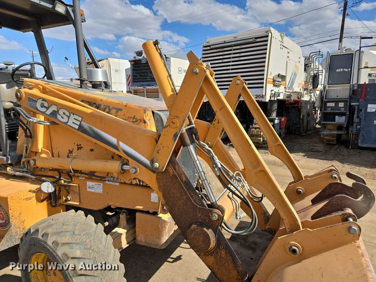 image for item EC0971 2005 Case 570 MXT industrial tractor