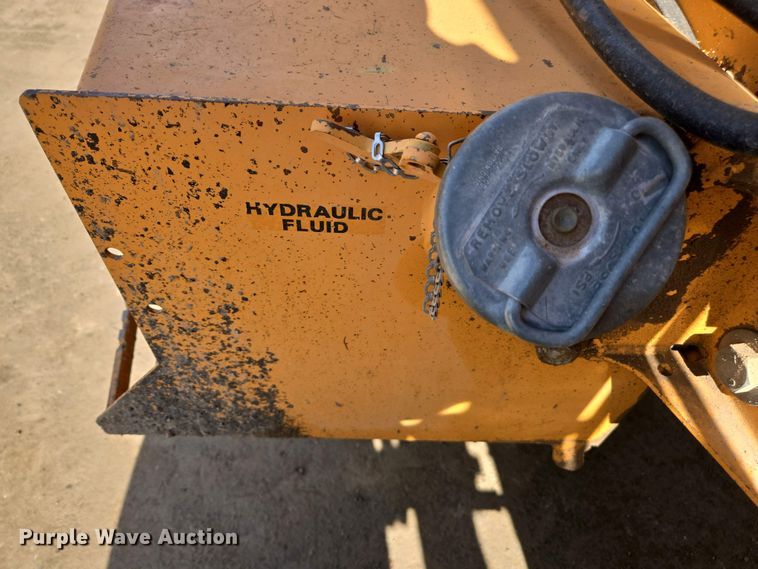 image for item EC0971 2005 Case 570 MXT industrial tractor