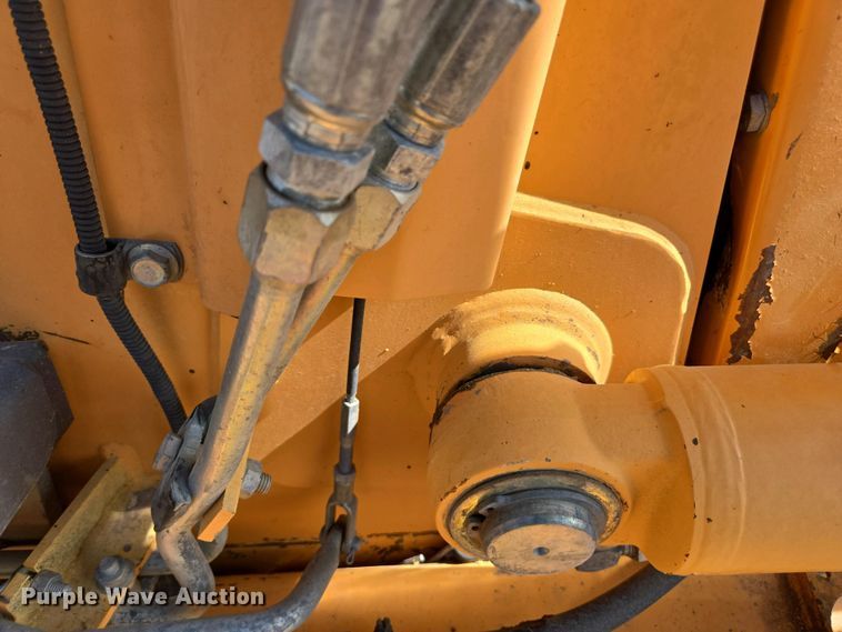 image for item EC0971 2005 Case 570 MXT industrial tractor