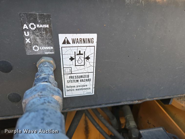 image for item EC0971 2005 Case 570 MXT industrial tractor