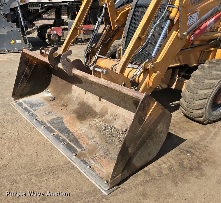 image for item EC0971 2005 Case 570 MXT industrial tractor