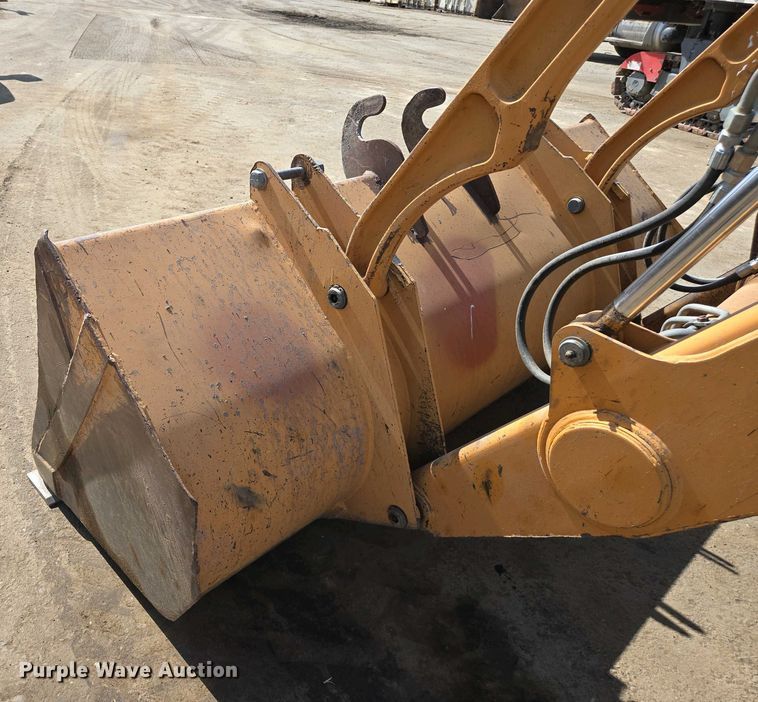 image for item EC0971 2005 Case 570 MXT industrial tractor