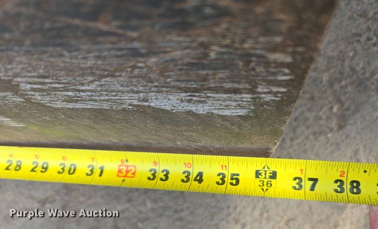 image for item EC0971 2005 Case 570 MXT industrial tractor