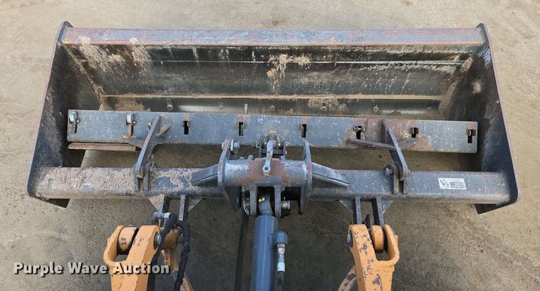 image for item EC0971 2005 Case 570 MXT industrial tractor