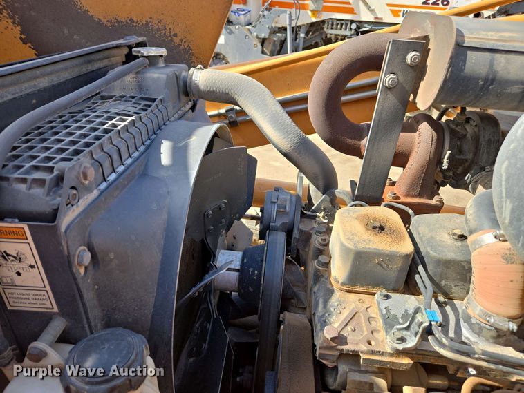 image for item EC0971 2005 Case 570 MXT industrial tractor