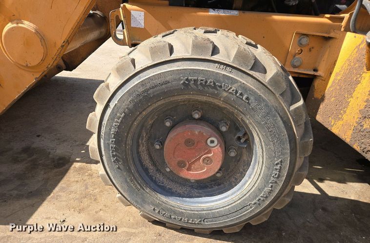 image for item EC0971 2005 Case 570 MXT industrial tractor