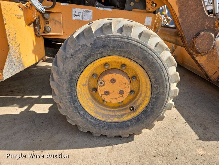 image for item EC0971 2005 Case 570 MXT industrial tractor