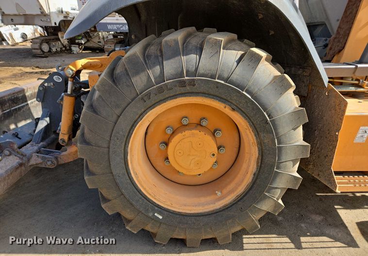 image for item EC0971 2005 Case 570 MXT industrial tractor