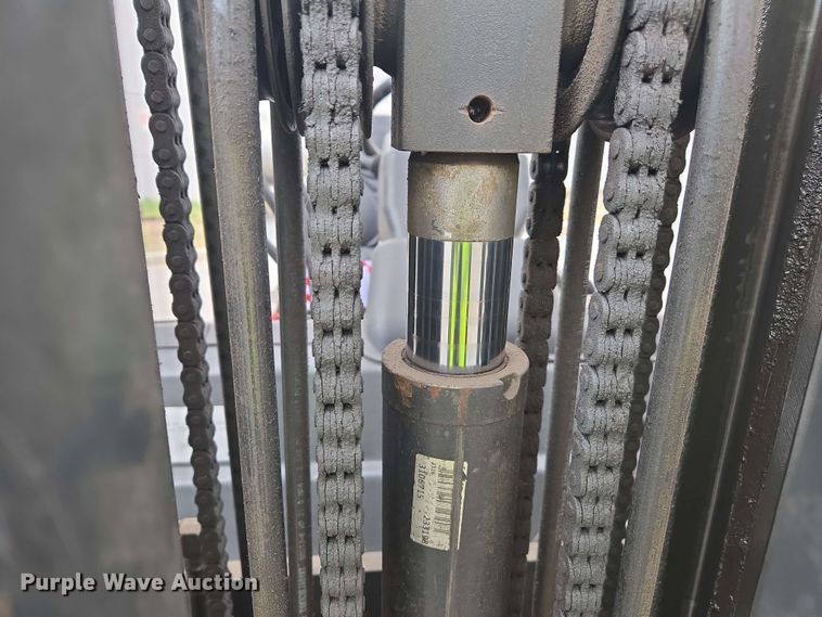 image for item EC1015 2016 Unicarriers CFS40 forklift