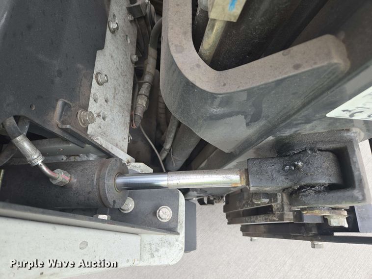 image for item EC1015 2016 Unicarriers CFS40 forklift