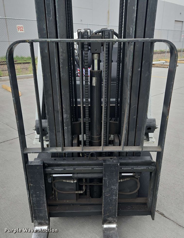 image for item EC1015 2016 Unicarriers CFS40 forklift