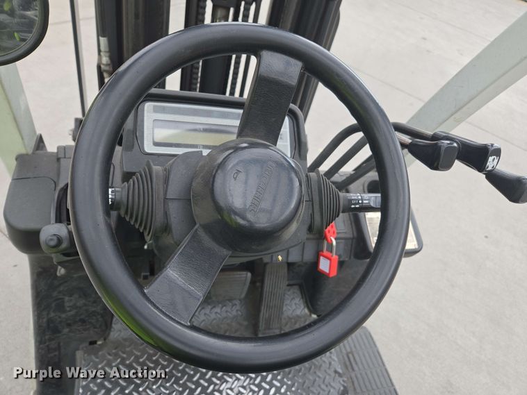 image for item EC1015 2016 Unicarriers CFS40 forklift