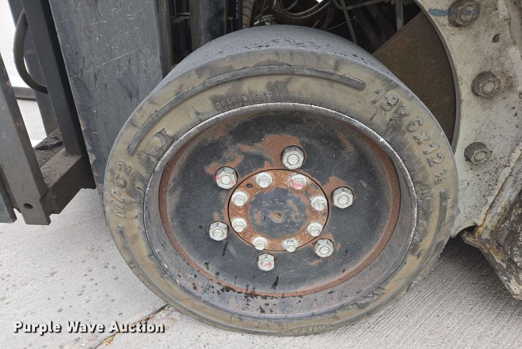 image for item EC1015 2016 Unicarriers CFS40 forklift