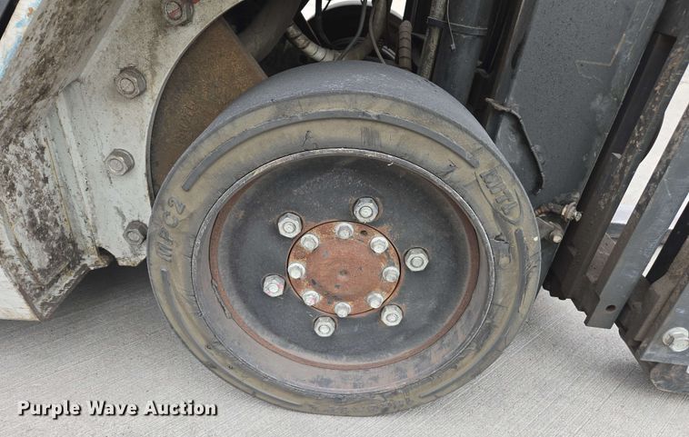 image for item EC1015 2016 Unicarriers CFS40 forklift