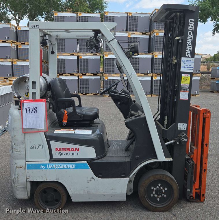 image for item EC1016 2015 Nissan CFS40 forklift