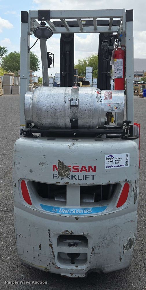 image for item EC1016 2015 Nissan CFS40 forklift