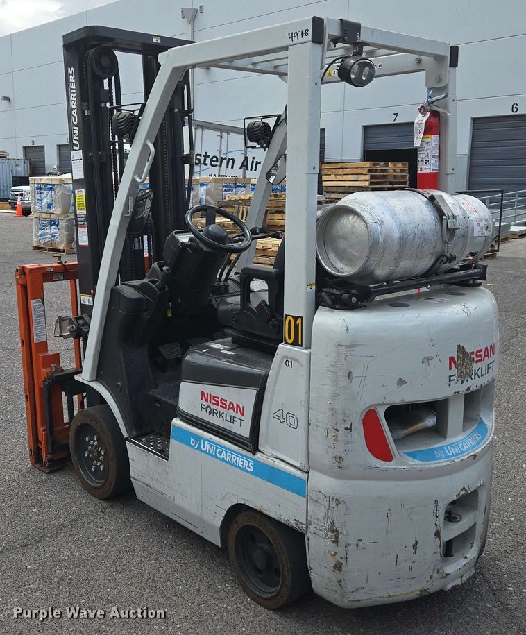 image for item EC1016 2015 Nissan CFS40 forklift