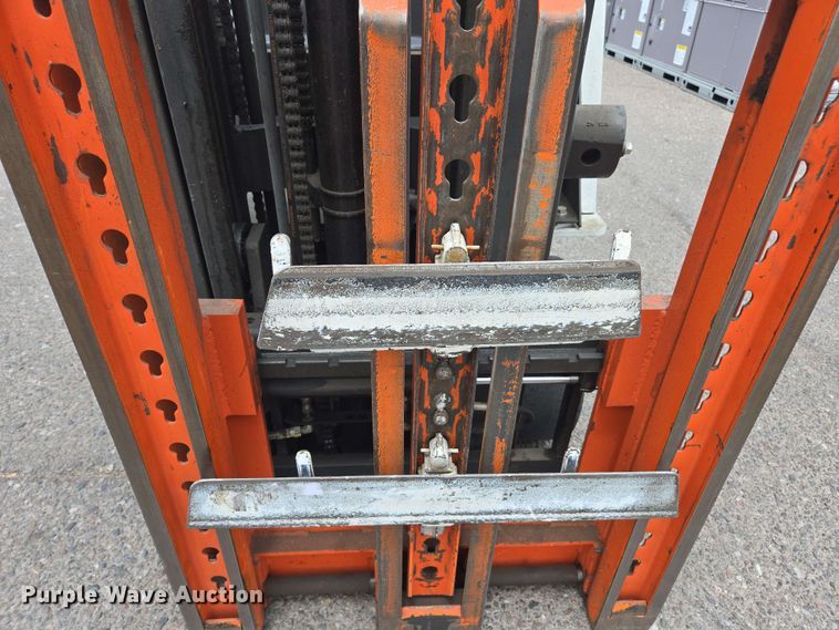 image for item EC1016 2015 Nissan CFS40 forklift