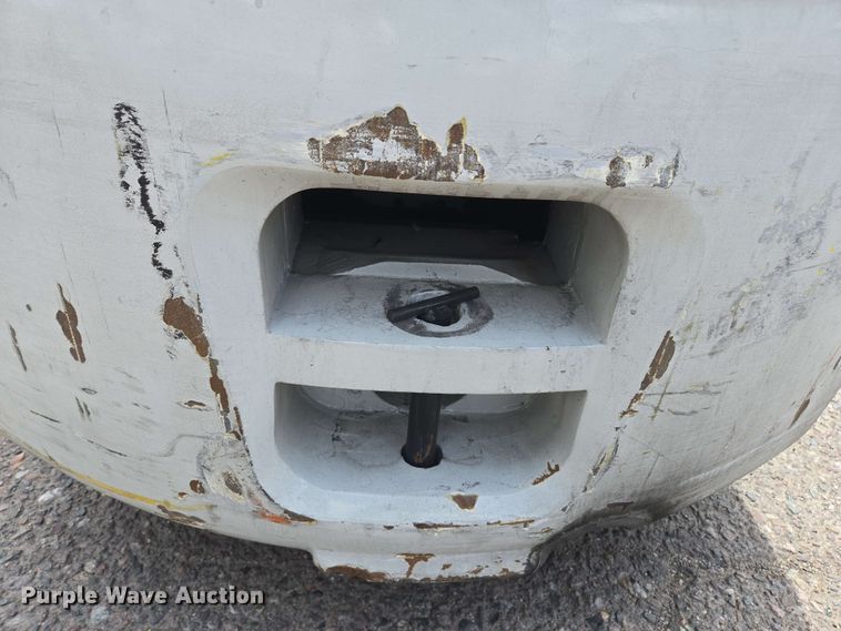 image for item EC1016 2015 Nissan CFS40 forklift