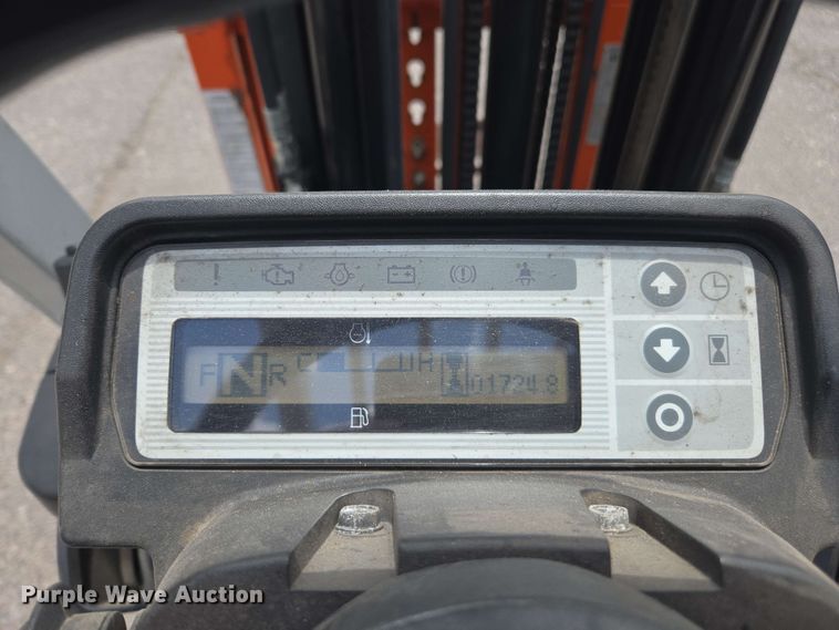 image for item EC1016 2015 Nissan CFS40 forklift